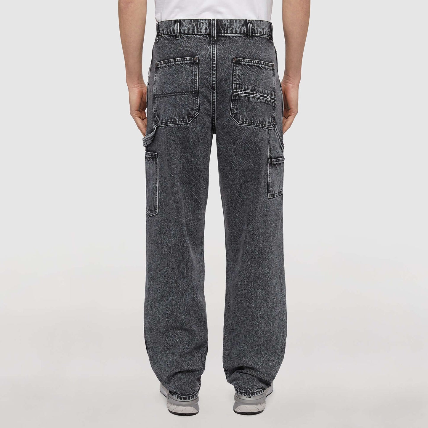 DOUBLE KNEE DENIM GREYBLEACH IUTER €54.0
