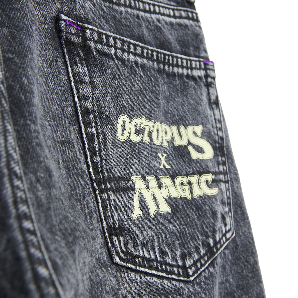 MAGIC: THE GATHERING PLAINS KNIGHT LOOSE DENIM DARKGREY