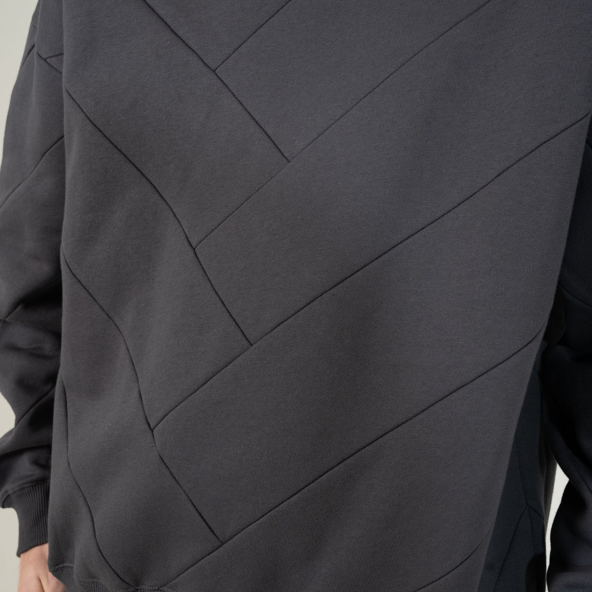 PARQUET CREWNECK ASPHALT