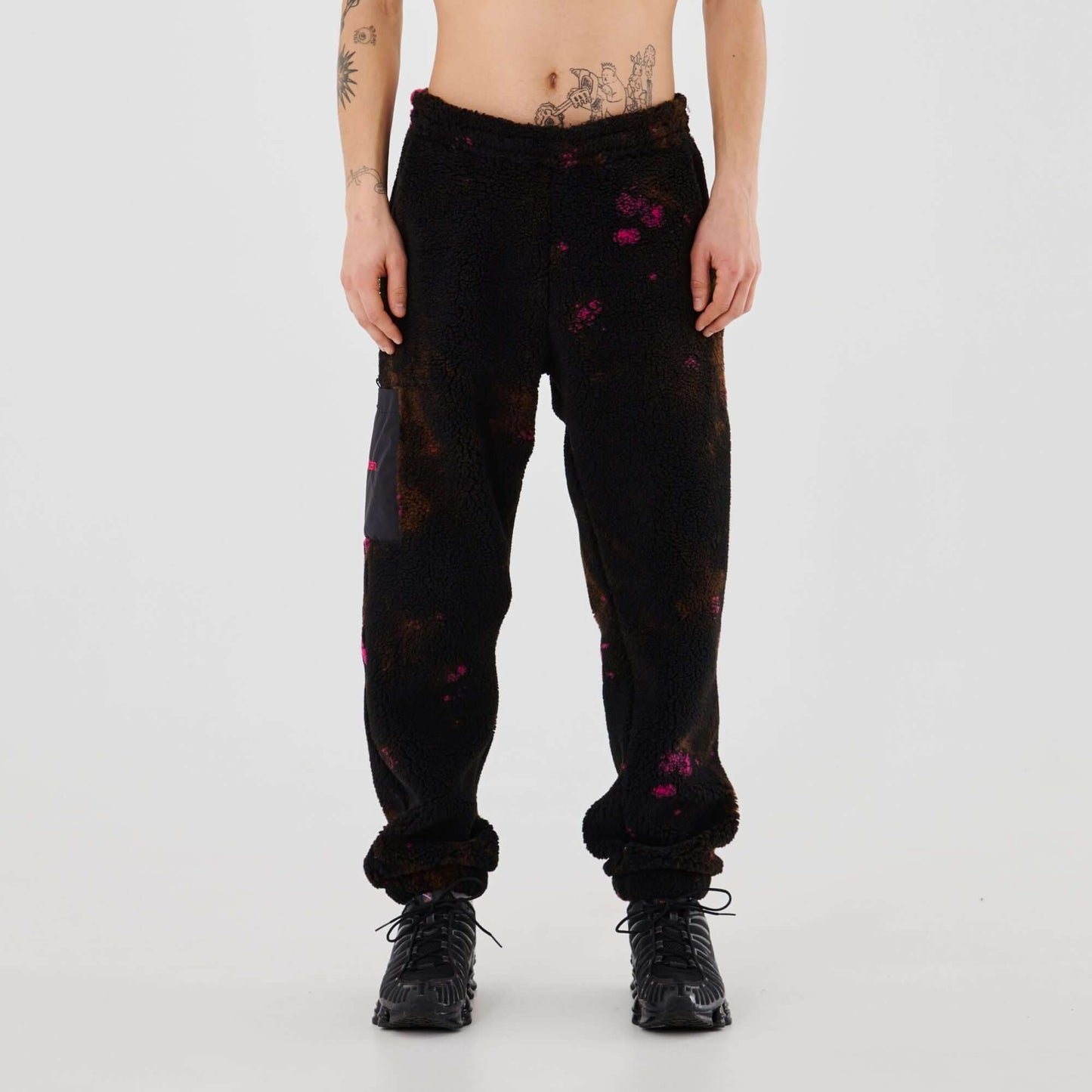 TIE DYE FUR PANT BLACK IUTER €130.0