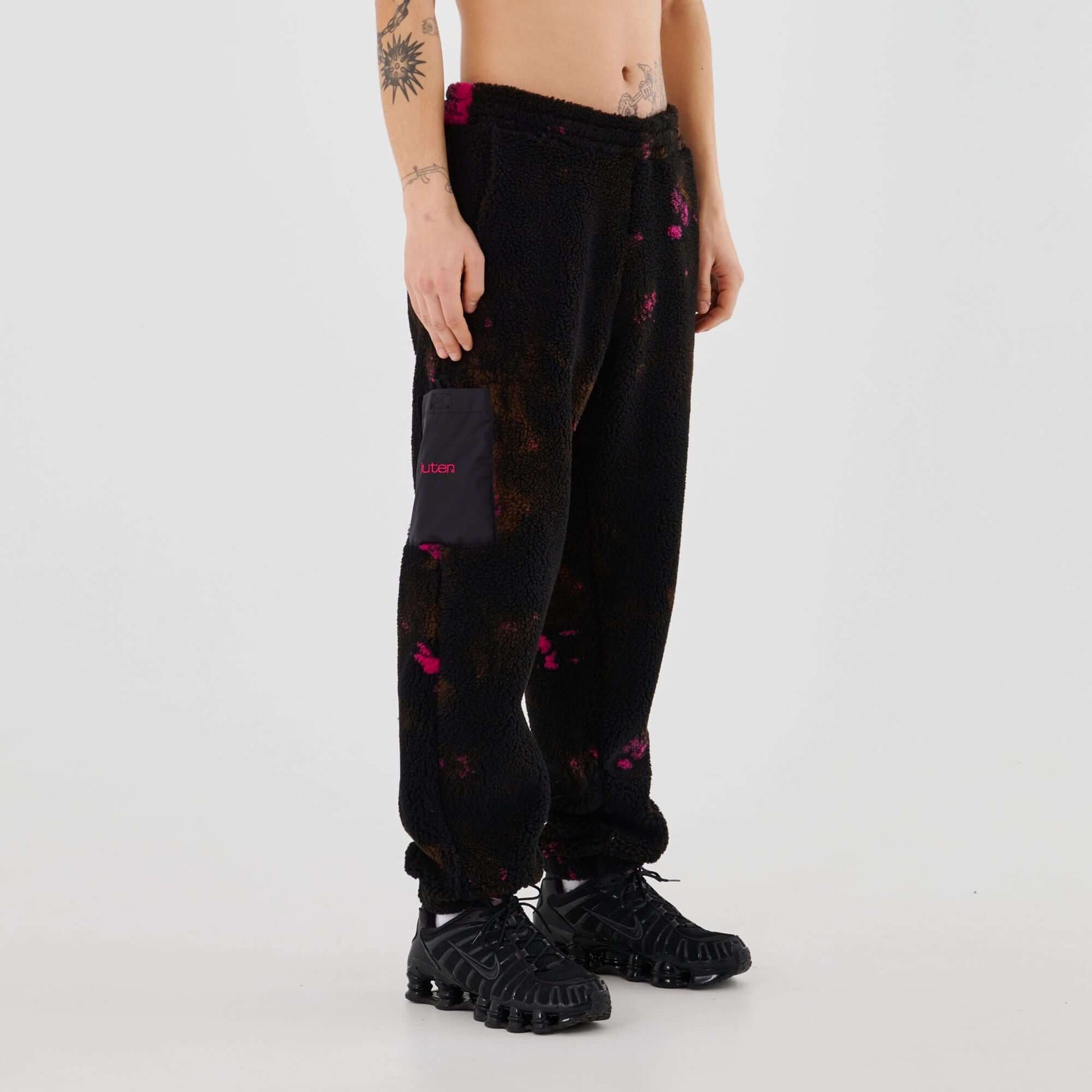 TIE DYE FUR PANT BLACK IUTER €130.0