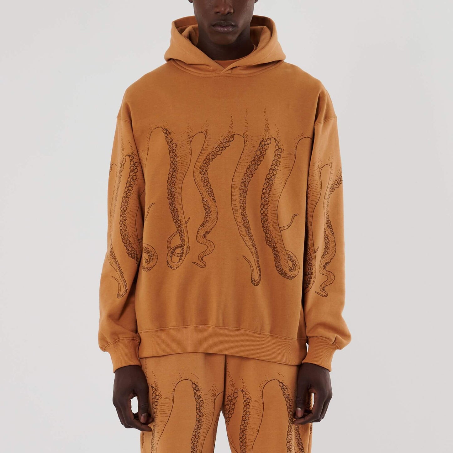 OCTOPUS OUTLINE HOODIE COOKIE OCTOPUS €110.0