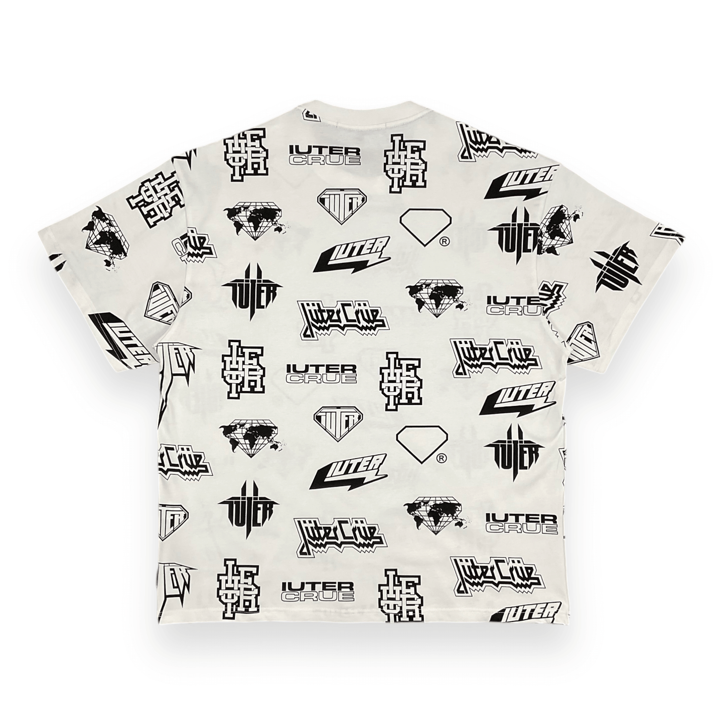 ALLOVER T-SHIRT LOOSE HORNSBLACK WHITE IUTER €18.0