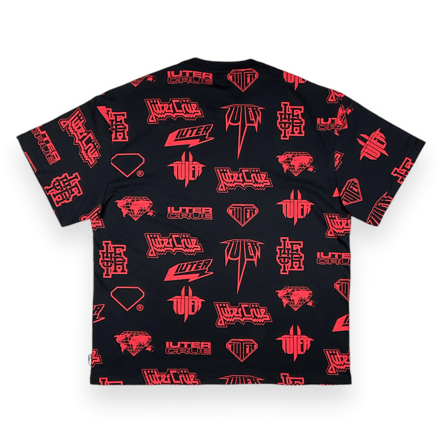 ALLOVER T-SHIRT LOOSE HORNSRED BLACK IUTER €18.0