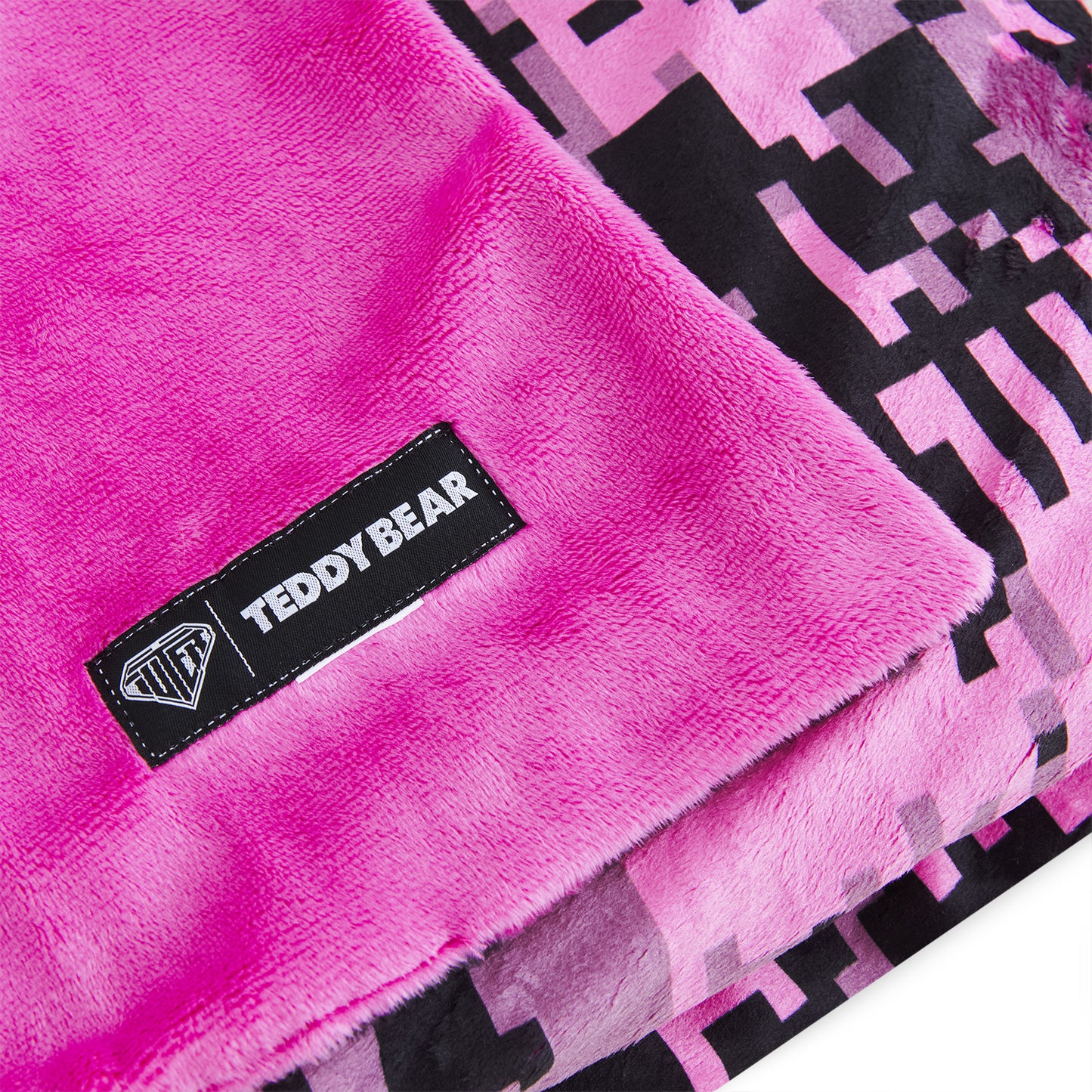 FAKE FUR BLANKET DIGI CAMO FUCHSIA