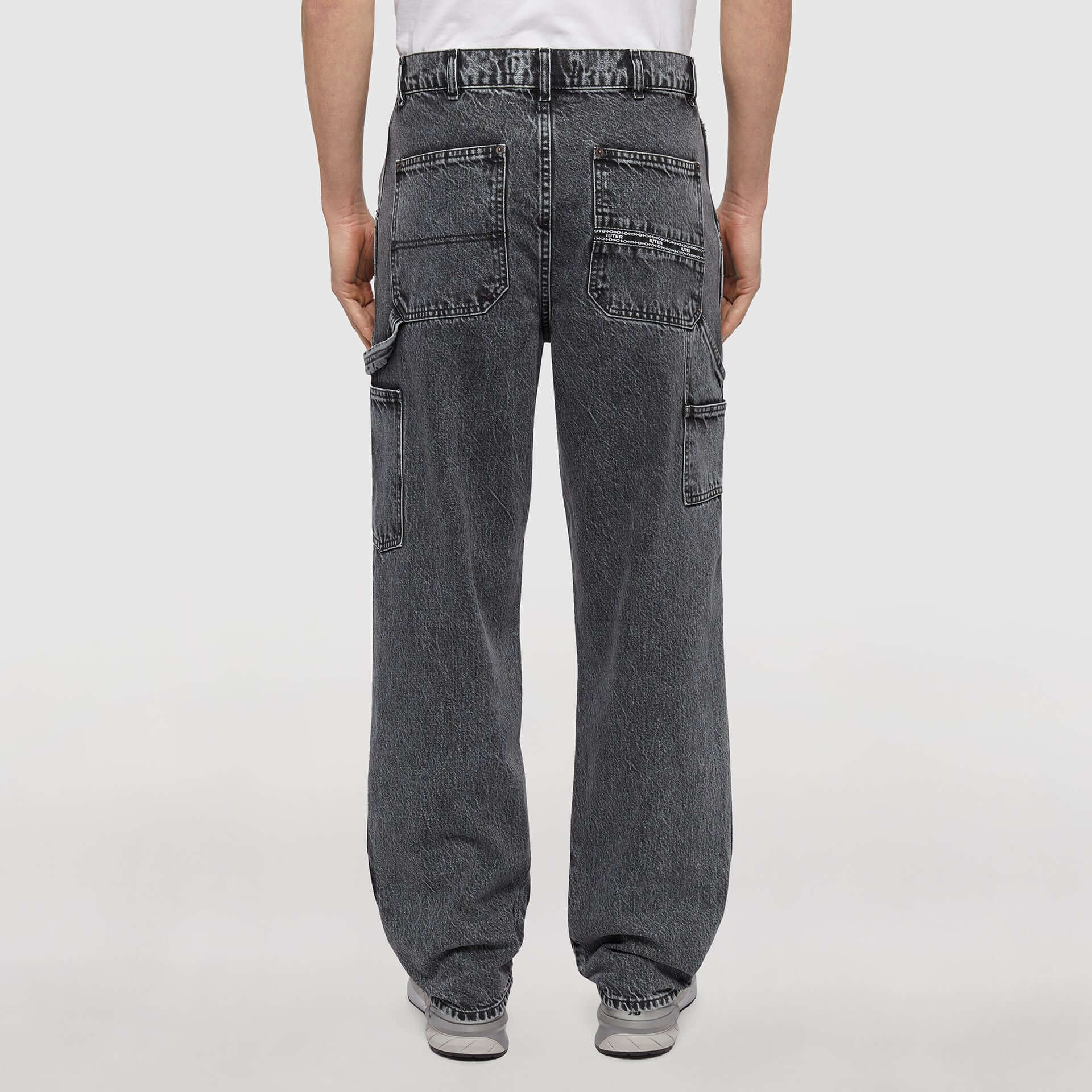 DOUBLE KNEE DENIM GREYBLEACH IUTER €54.0