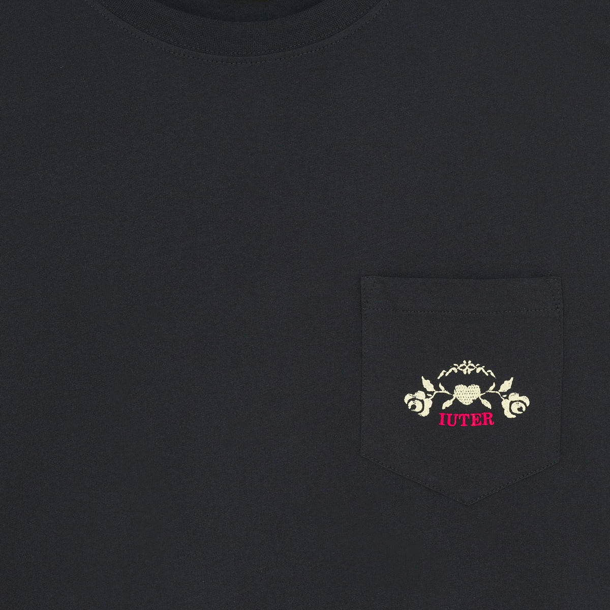 FLORAL POCKET TEE BLACK