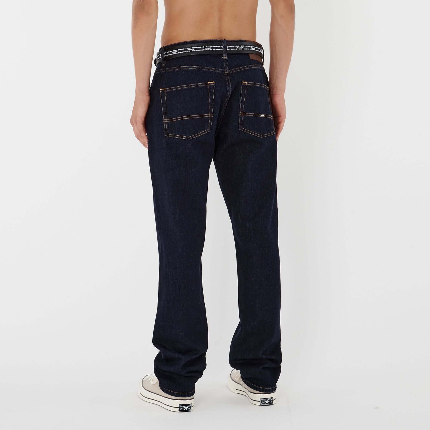 REGULAR DENIM RINSE IUTER €48.0