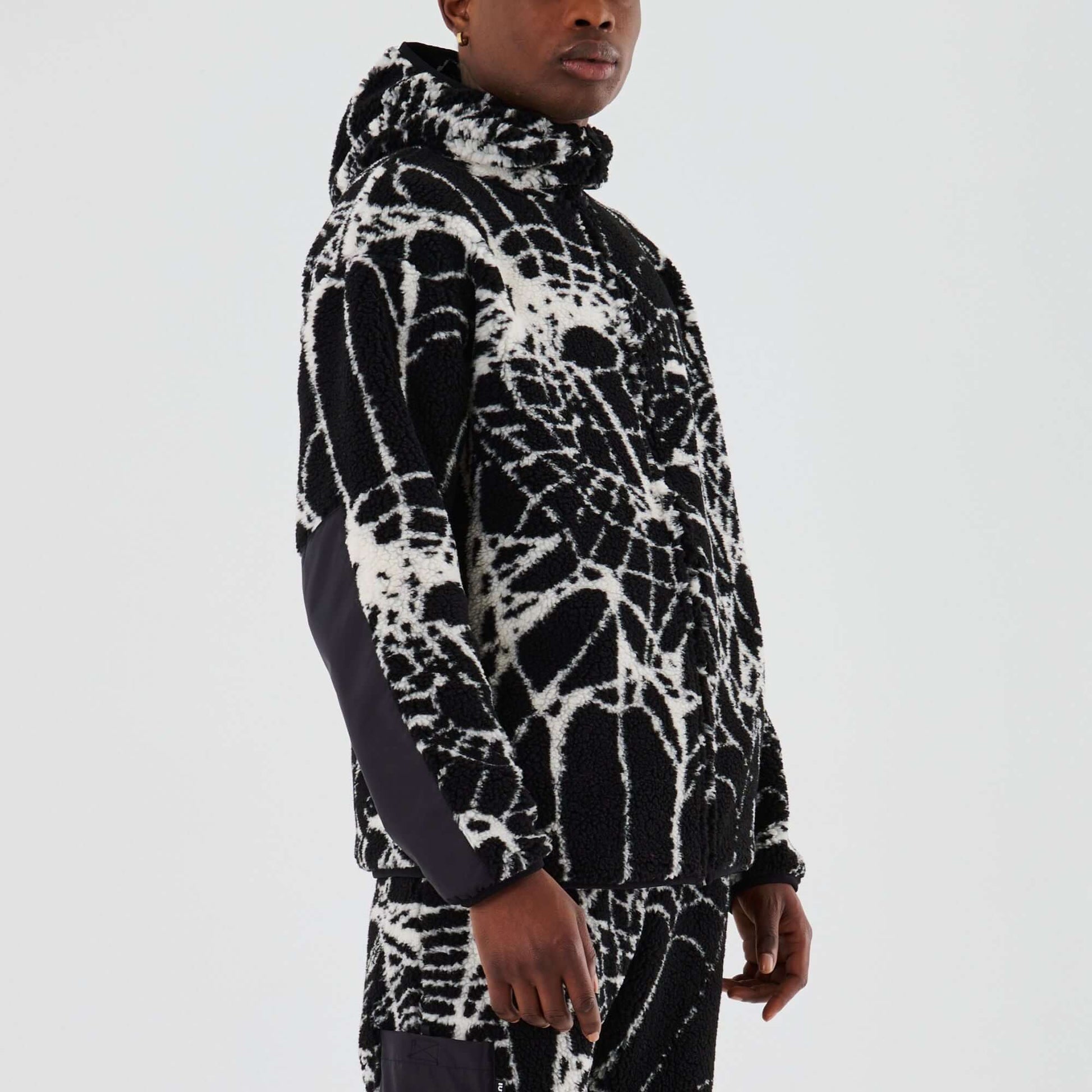 WEB FUR ZIP HOODIE BLACK IUTER €190.0