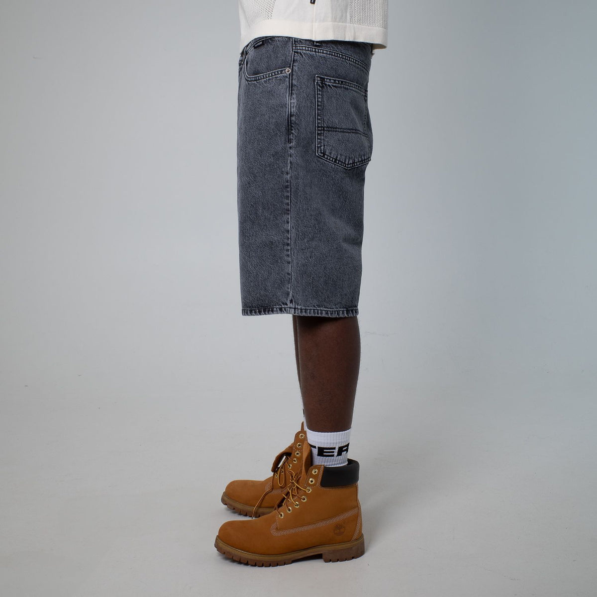 LOOSE DENIM SHORTS GREYBLEACH