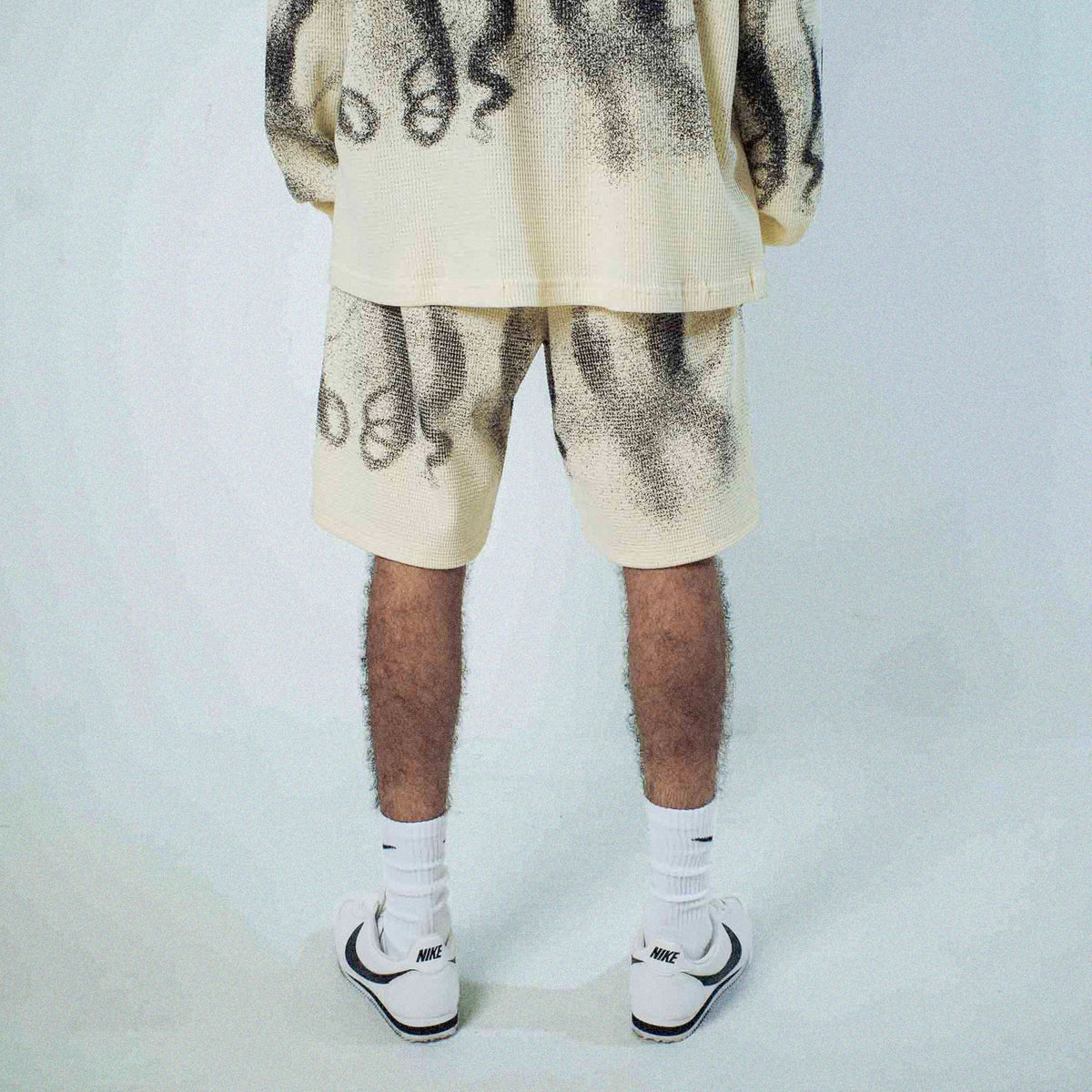 OCTOPUS FADED WAFFLE SWEATSHORTS IVORY