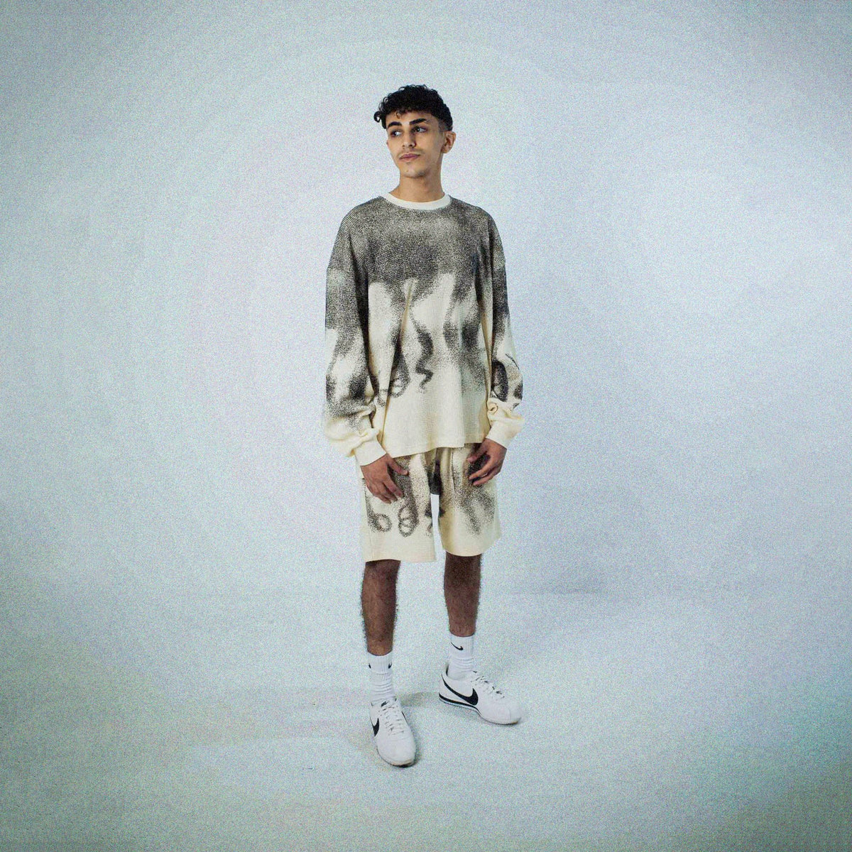 OCTOPUS FADED WAFFLE SWEATSHORTS IVORY