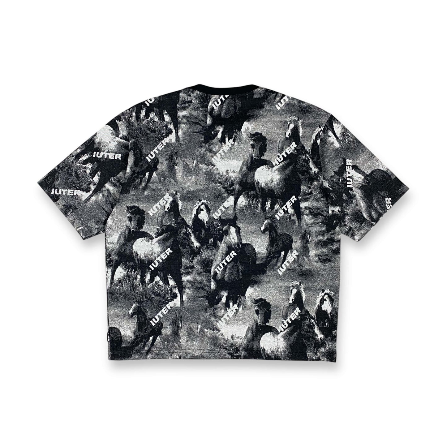 JACQUARD T-SHIRT WILD HORSES BLACK IUTER €15.0